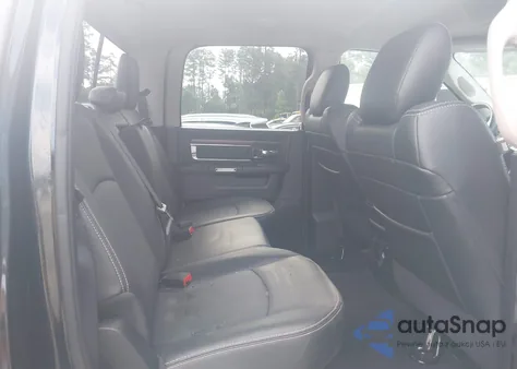 2015 Ram 1500 Laramie z USA, uszkodzony, nr VIN 1C6RR7NT3FS718378